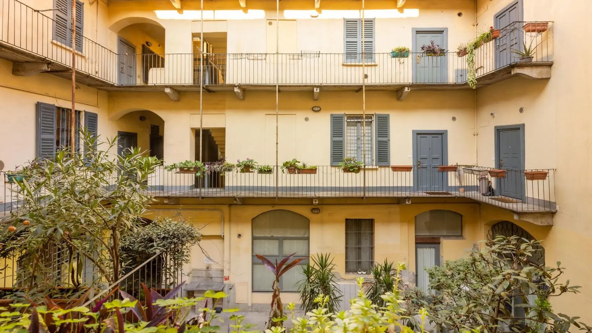 Apartment Tiny & Tidy Studio In The Key Area Of Milan