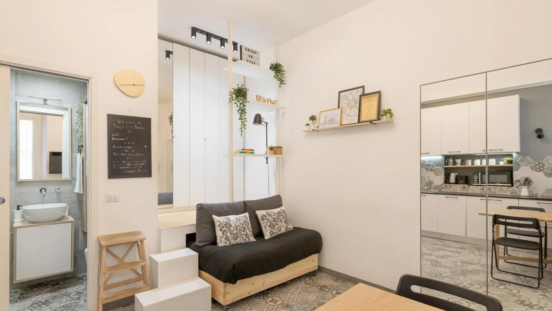 Tiny & Tidy Studio In The Key Area Of Milan 0*,  Italy